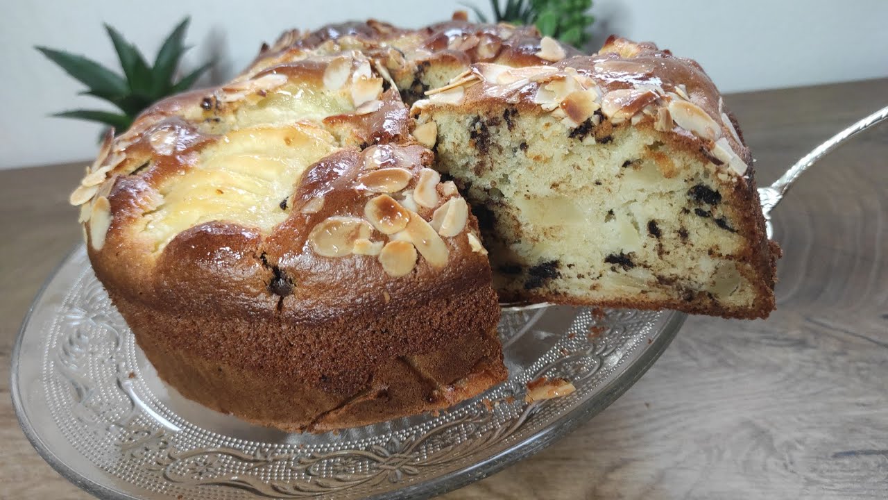 Recette gateau moelleux poire amande et pépites de chocolat facile et rapide