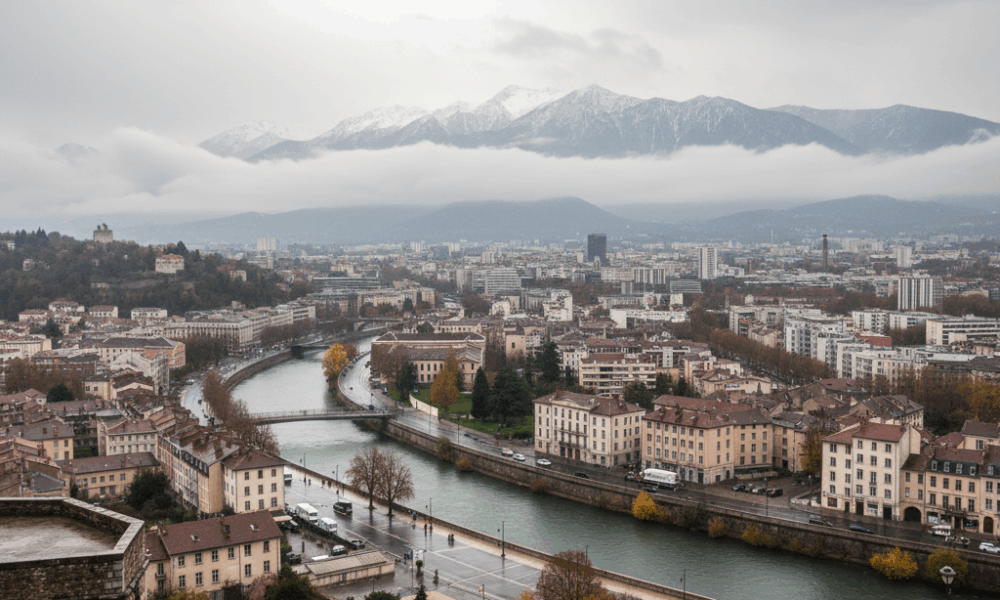 découvrez les prévisions météo du samedi 29 novembre 2025 pour grenoble et sa région. anticipez le temps qu'il fera et préparez votre journée en toute sérénité.