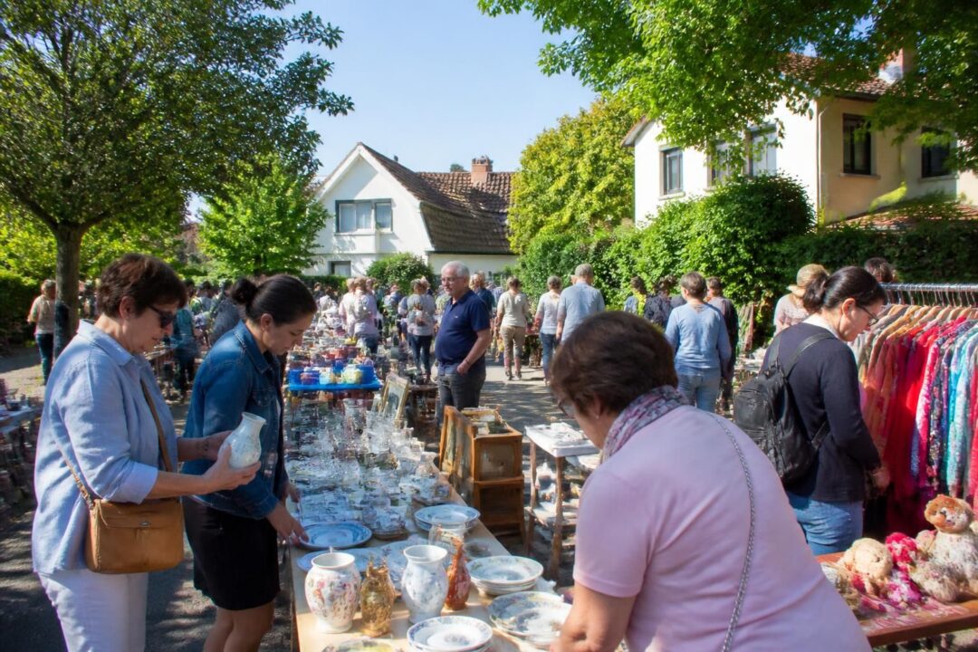 découvrez comment trouver un vide-grenier près de chez vous ce week-end grâce à nos conseils pratiques et astuces pour dénicher les meilleures trouvailles.